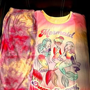 Girls 2 piece pajama set